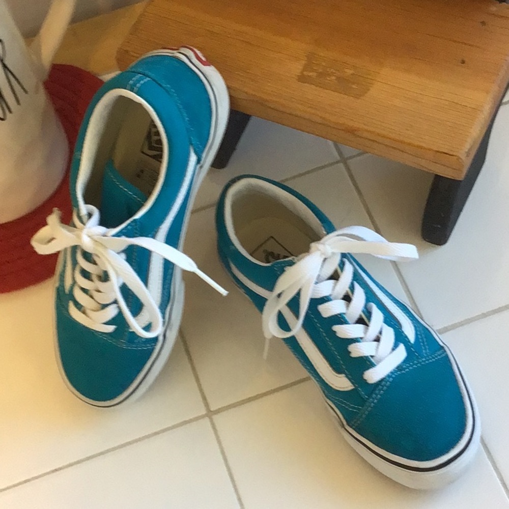 ‘Vans’ Old Skool Canvas/Suede Low Top Sneakers - Picture 3 of 8